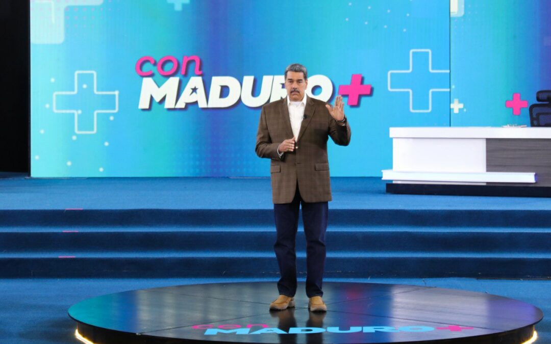 Presidente declaró tres días de duelo nacional por la partida física del Papa Francisco