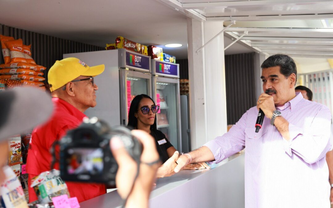 Presidente Maduro reinaugura la Casa del Obrero 1941, obra recuperada por 11 consejos comunales