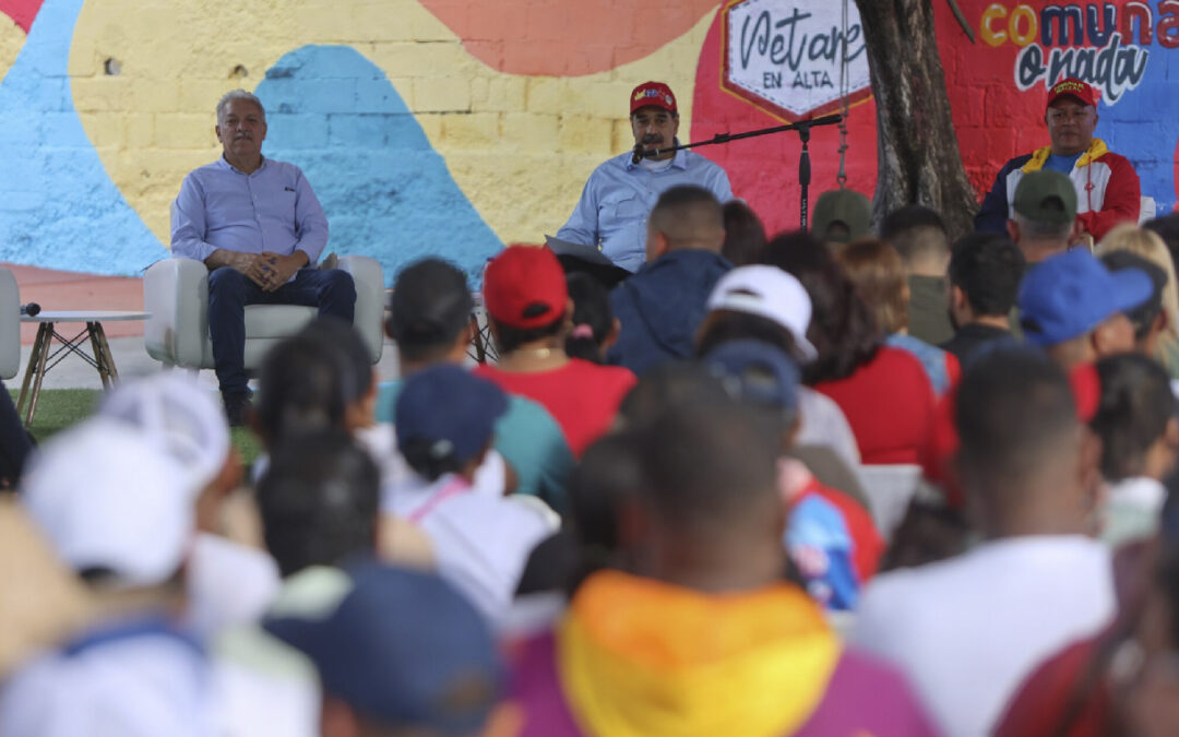 Rehabilitan el Complejo Deportivo 1° de Mayo, símbolo de unión, ¡democracia participativa y poder popular!
