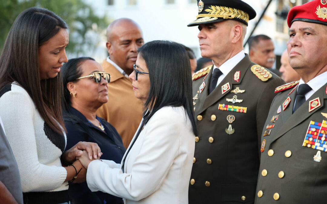 Delcy Rodríguez crea Comisión de Víctimas y anuncia construcción de monumento en honor a los mártires de la Soberanía