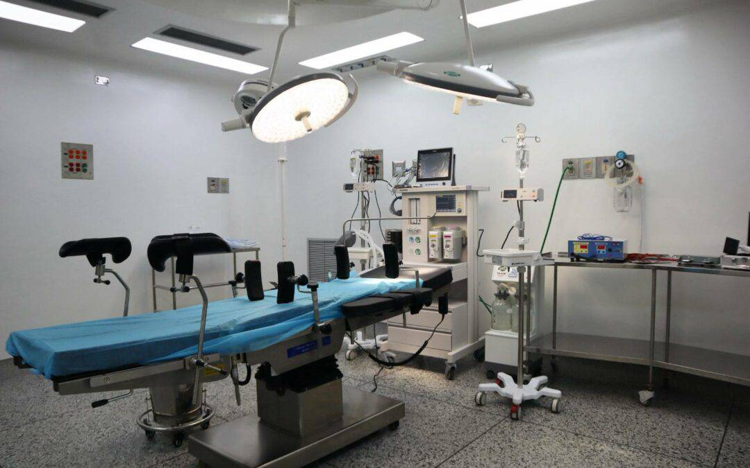 Reinauguran área quirúrgica y de terapia del Periférico de Catia