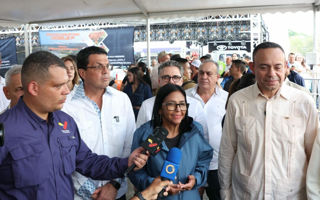 Gobierno Nacional suscribe acuerdos energéticos con Shell y delegaciones de Estados Unidos