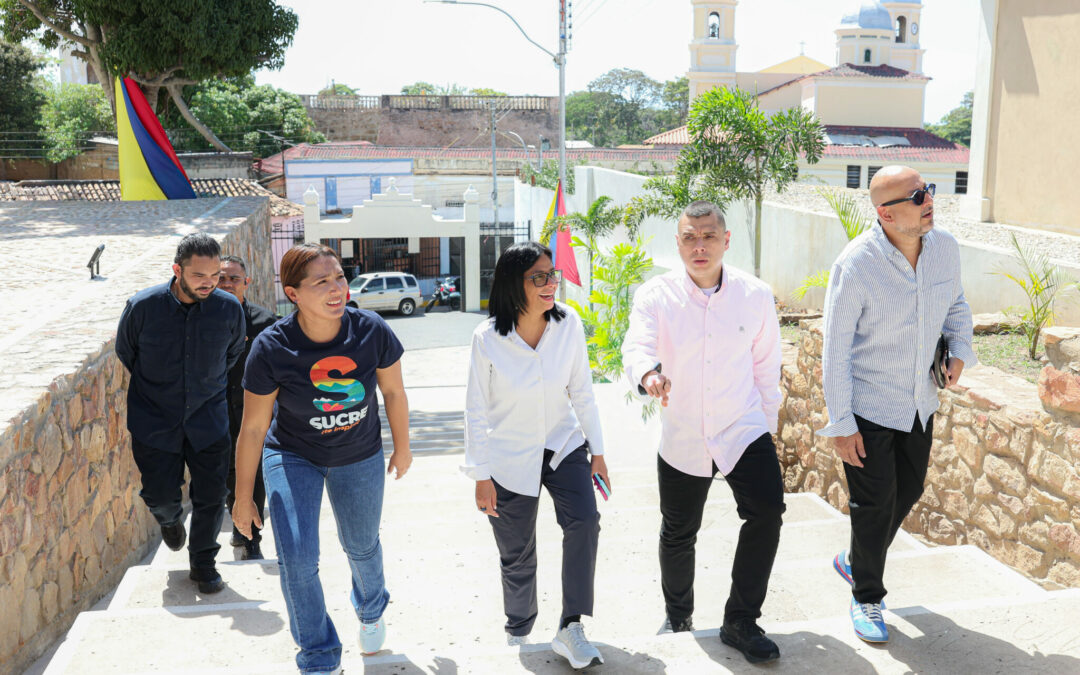 Presidenta (E) Delcy Rodríguez realiza un recorrido por la Casa Museo “Antonio José de Sucre”