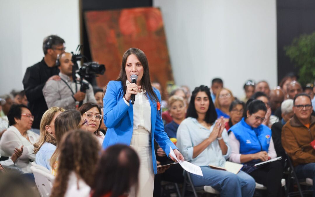 Voceros de condominios y movimientos vecinales plantearon sus inquietudes a la presidenta (E) Delcy Rodríguez