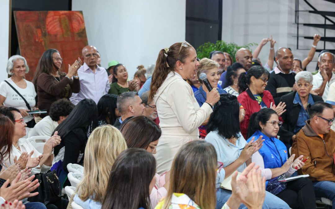 Proponen designar representantes de condominios y movimientos vecinales ante el Consejo de Vicepresidentes