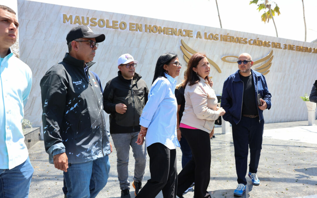 Inauguran monumento en honor a los héroes y heroínas del 3 de enero en el Cementerio General del Sur