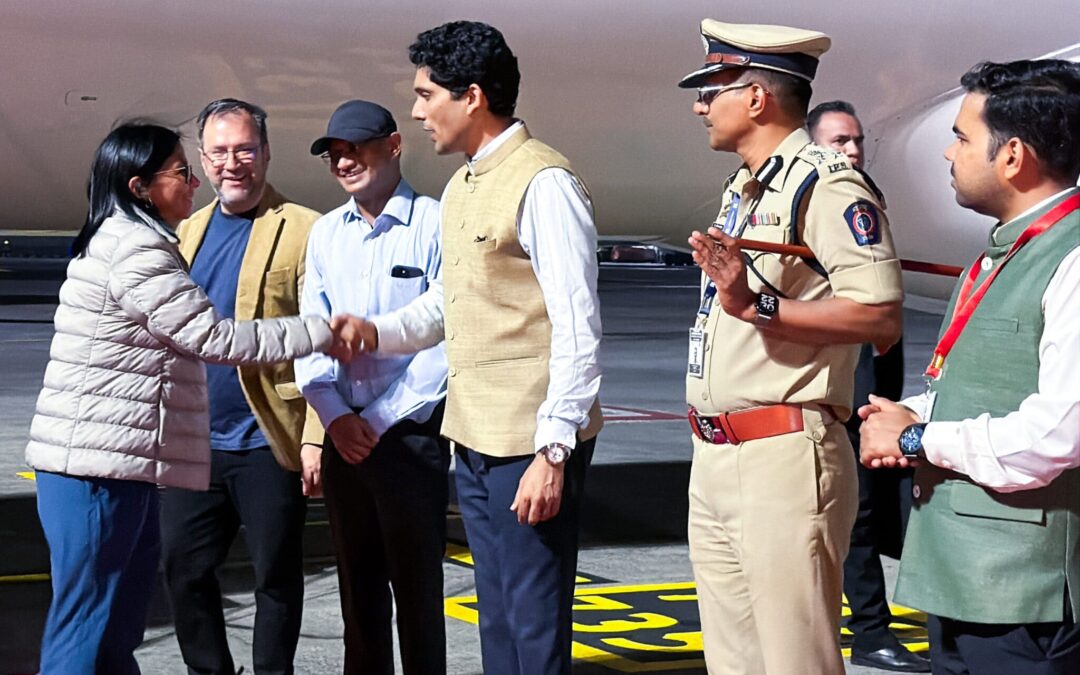 Presidenta (E) Delcy Rodríguez llega a la ciudad de Mumbai para continuar su agenda de trabajo