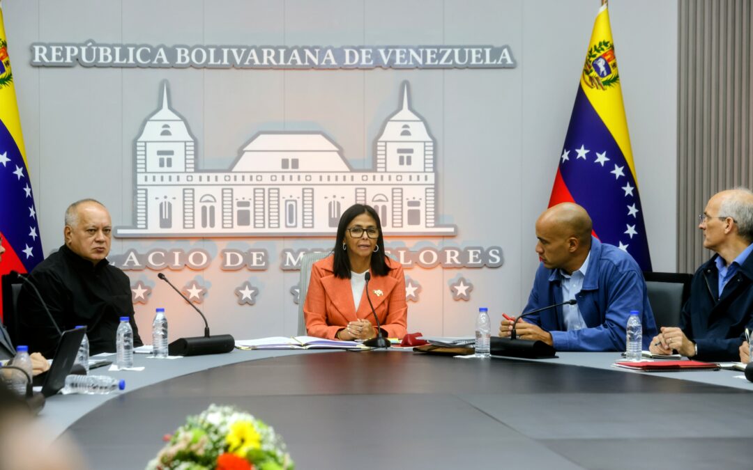 Designan comisionados presidenciales para reestructuración y reingeniería del Gobierno