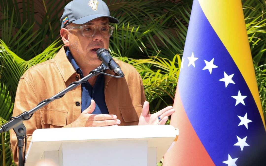 Autoridades nacionales reportan sobrevivientes y mascotas salvadas en San Bernardino, Caracas