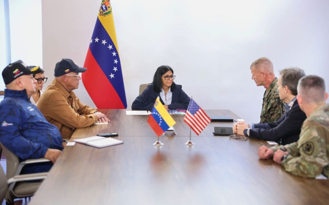 Presidenta (E) Delcy Rodríguez recibe al MG de EE.UU. Kevin Jarrard para coordinar labores humanitarias