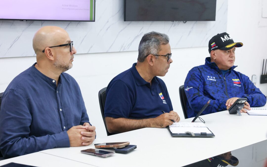 Presidenta Encargada prioriza búsqueda de sobrevivientes durante las primeras 72 horas de contingencia
