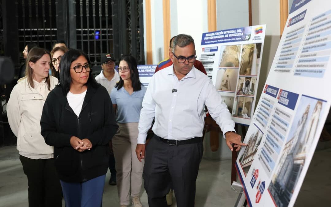 Presidenta Delcy Rodríguez supervisa trabajos de rehabilitación en el Panteón Nacional, tras impacto de sismos