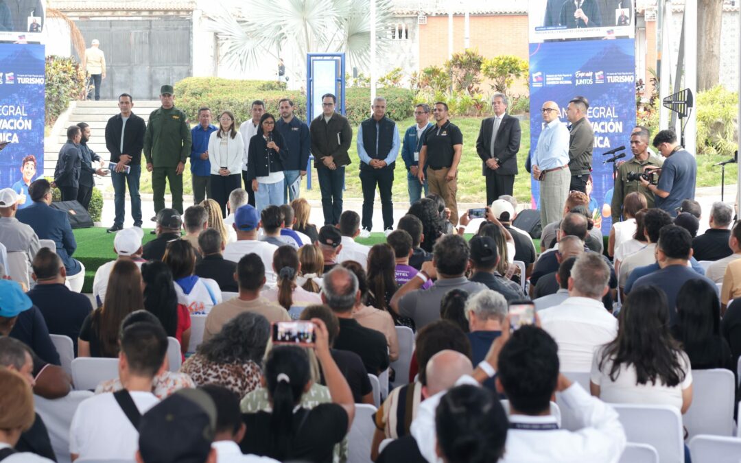 Presidenta Delcy Rodríguez lideró reapertura de comercios estratégicos en La Guaira y entrega de créditos a emprendedores